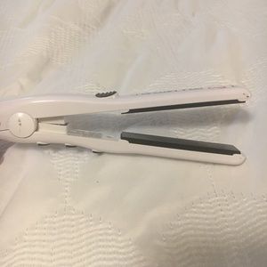 Paul Mitchell mini straightener